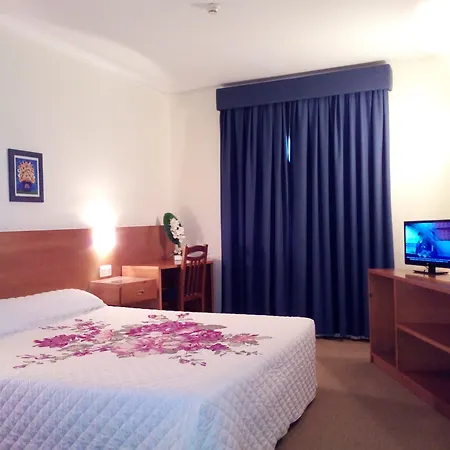 Hotel Taipas 3*